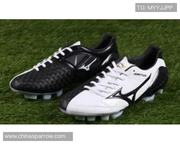 美津浓足球鞋球星上脚瞬间 展现运动科技与实力结合的完美表现 美津浓足球鞋球星上脚瞬间 展现运动科技与实力结合的完美表现